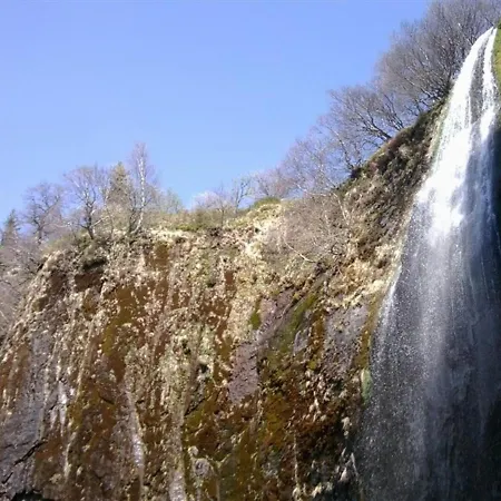 Bel F3 Au 2eme Etage, A 50m Des Thermes, Bien Equipe, 6 Couchages, Ideal Pour Cures Et - Fr-1-415-65 * Le Mont-Dore